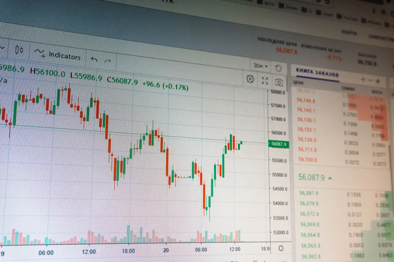 外卖场景下纸碗与塑料碗的环保性及成本对比研究